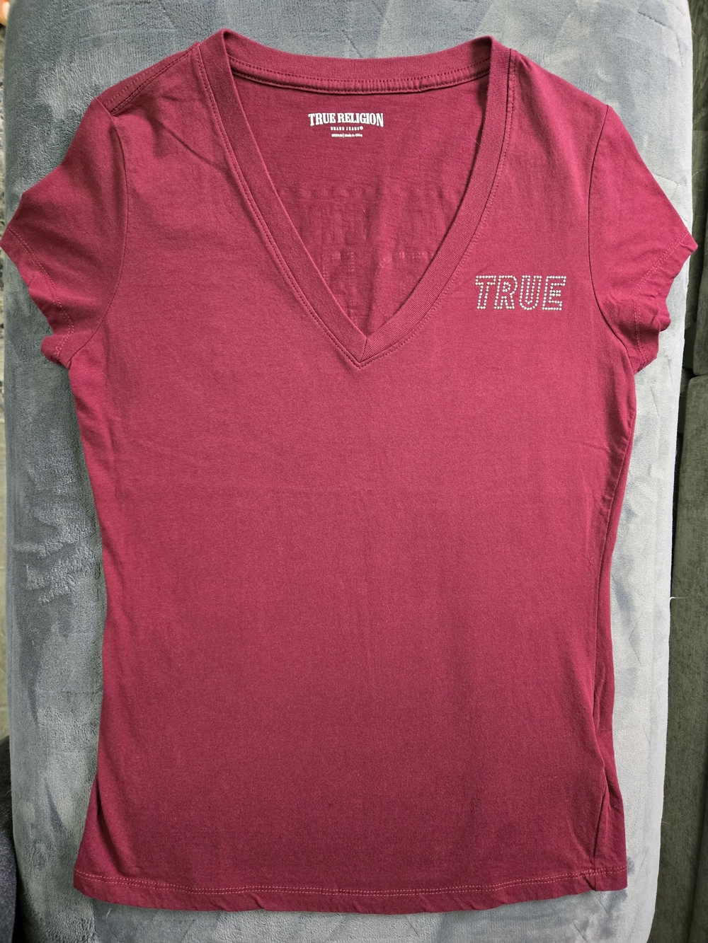 True Religion Women's V-Neck Tee in Burgundy Please Read Description